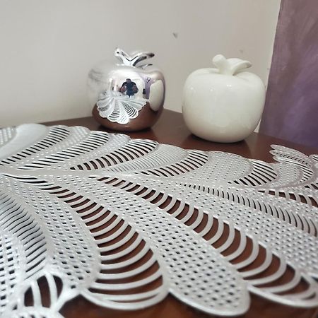 Appartement La Casa Di Giulia à Caserte Extérieur photo